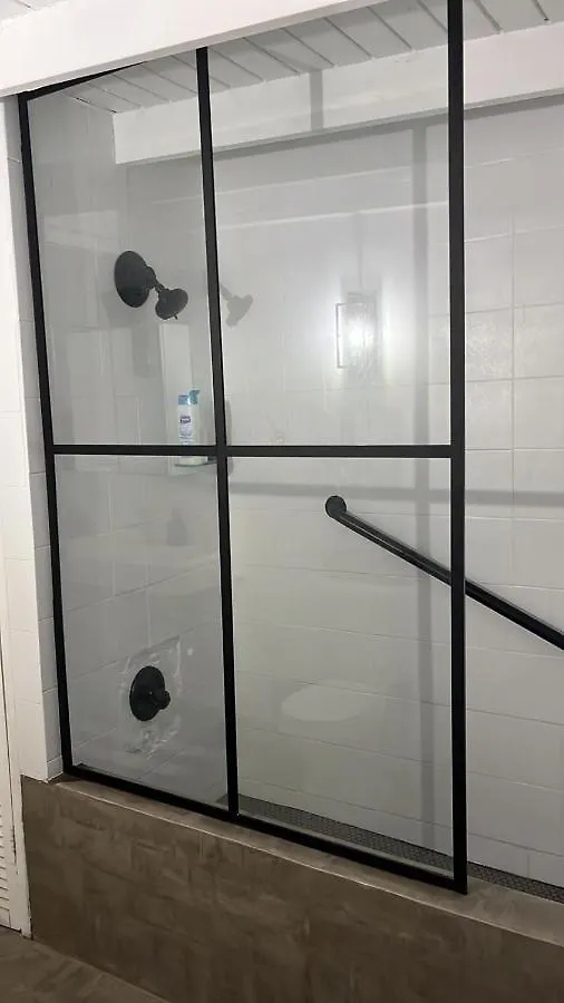 Homestay Pr1654-5 Private Rm W Keypad Qn Bed Balcony Easyparking Apartment San Juan