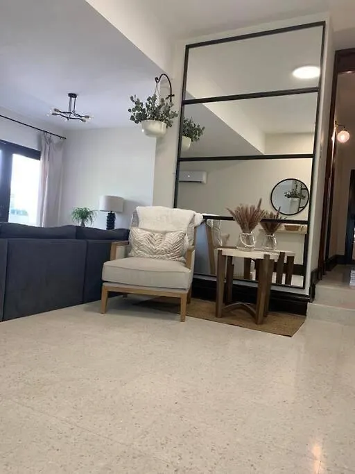 Homestay Pr1654-5 Private Rm W Keypad Qn Bed Balcony Easyparking Apartment San Juan